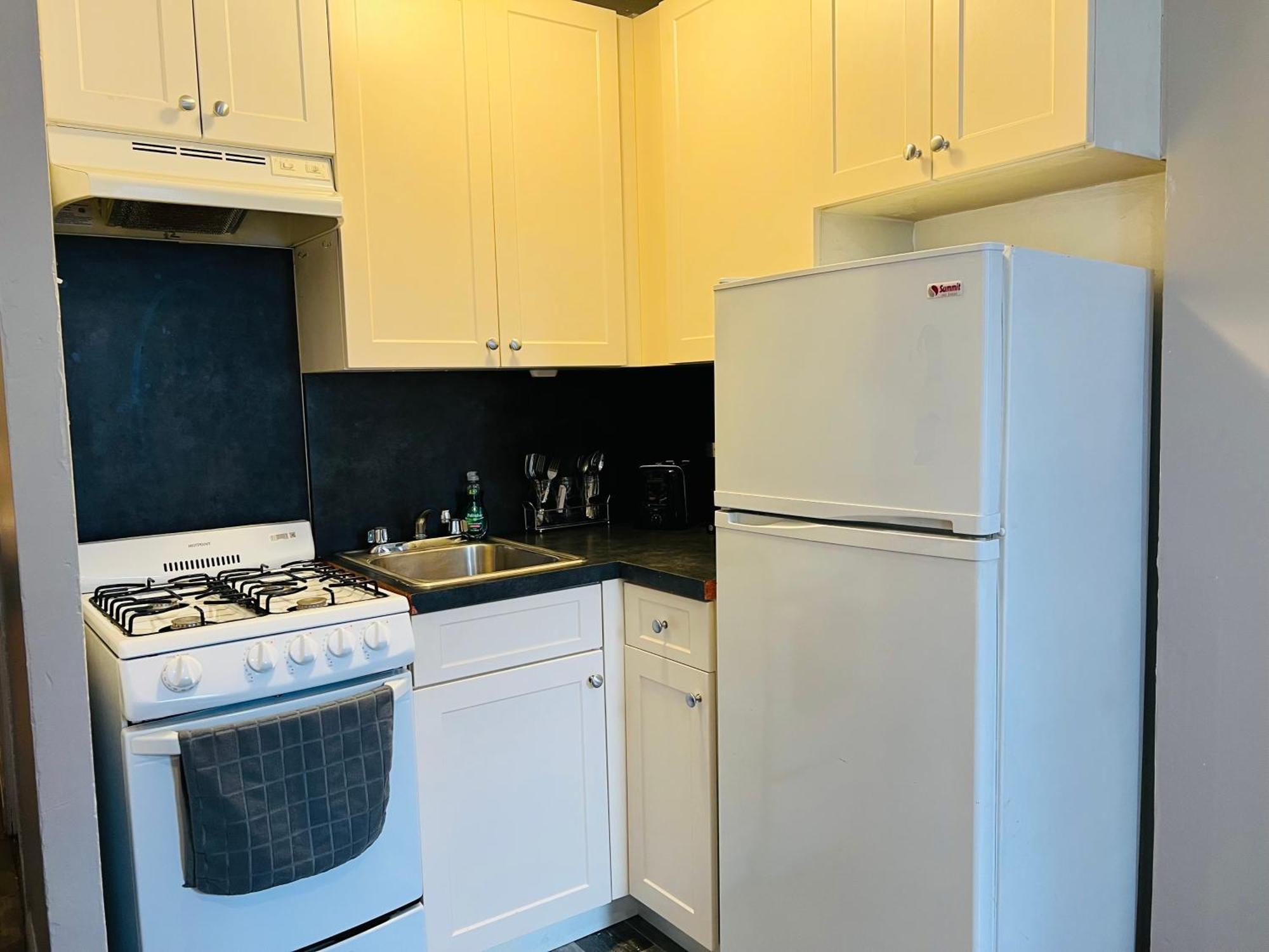 The New Yorker Westside Apartment New York